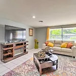 Peaceful Venice Villa With Patio - 2 Miles To Beach!
