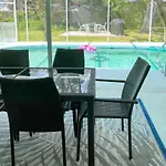 Quiet Venice Retreat With Private Lanai And Pool!