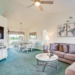 Lakefront Venice Home 4 Mi To Manasota Key Beach!