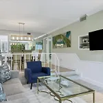 1555 Tarpon Center #B111