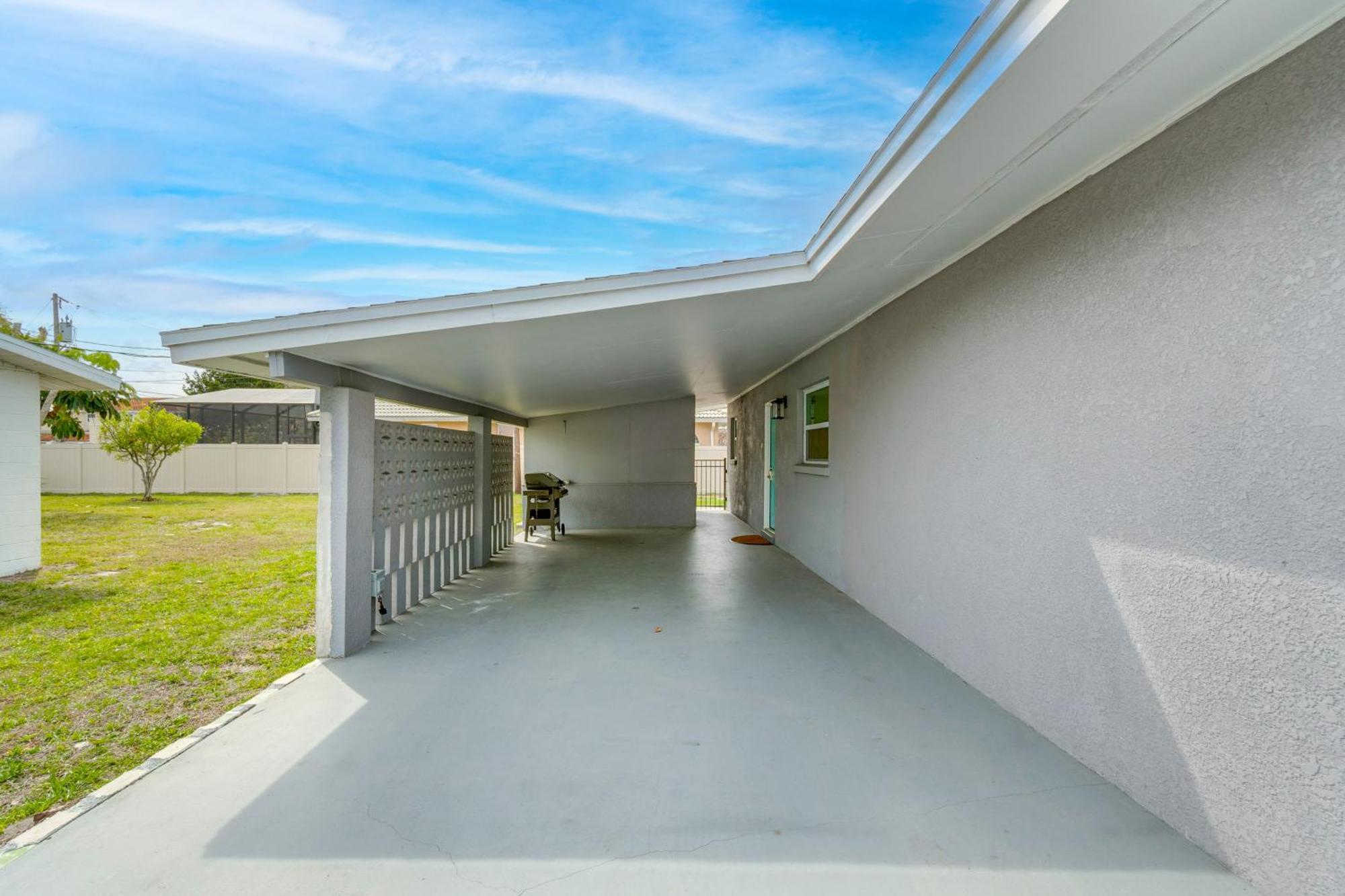 Bright Getaway Less Than 1 Mi To Historic Dtwn Ferienhaus
