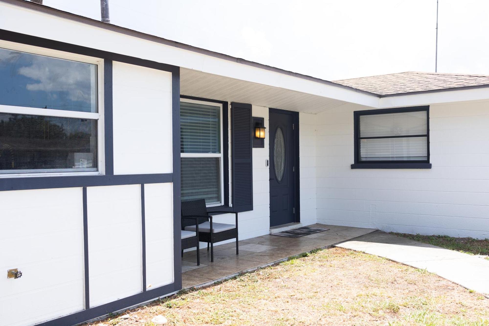 House 5 Minutes From The Apartment *