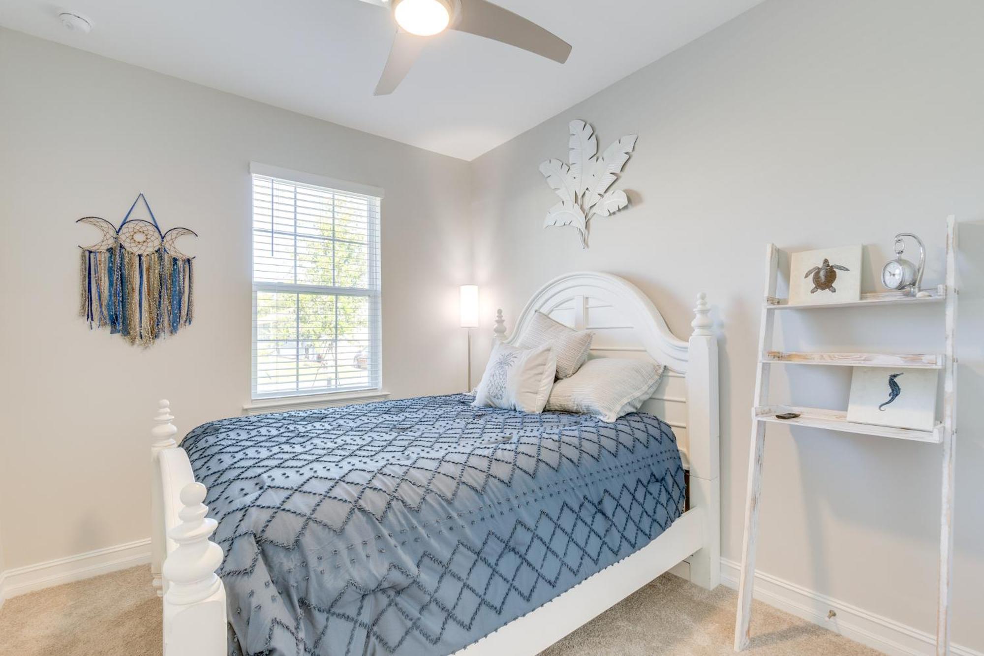 Villa Coastal With Patio And Amenities! Venice