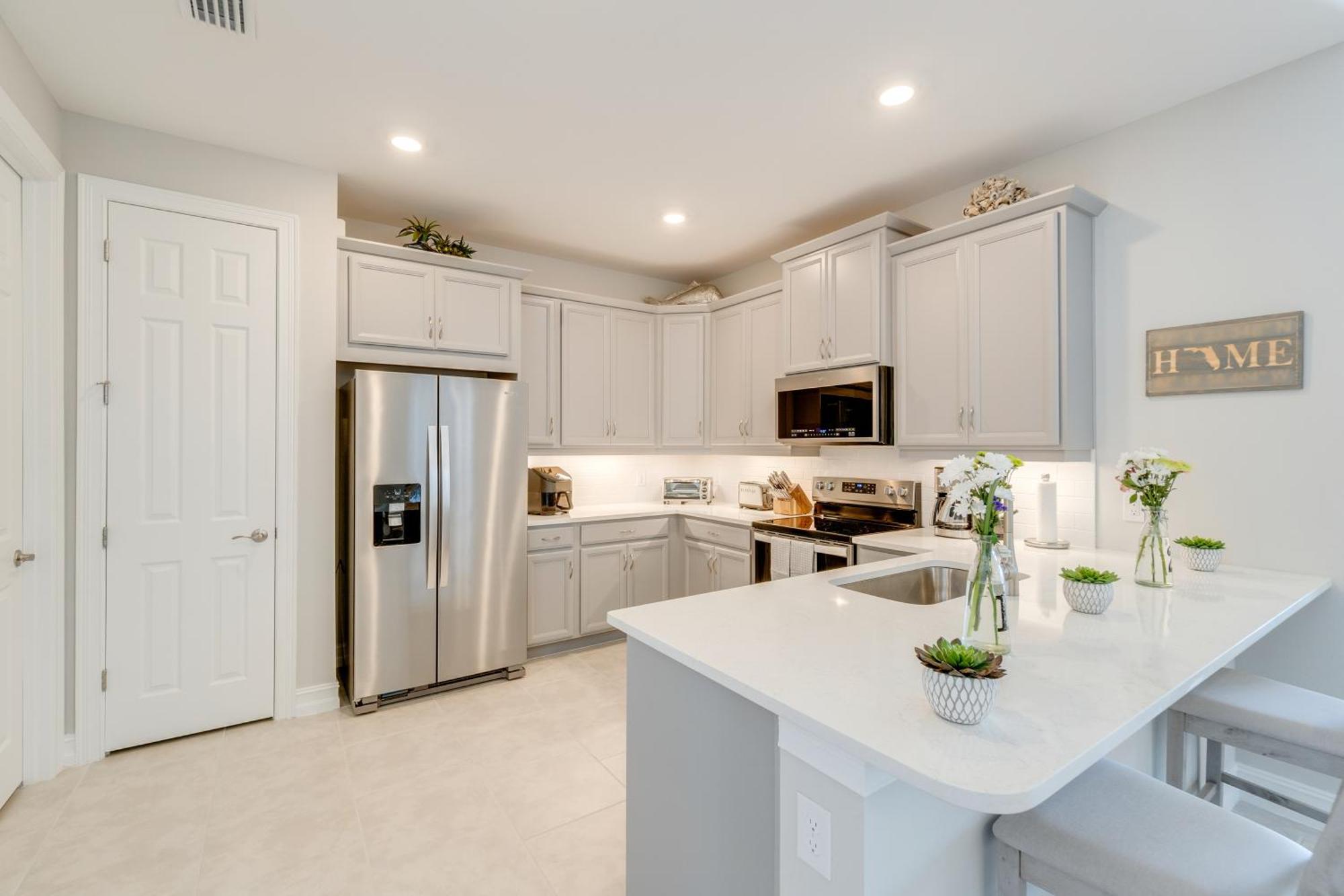 Coastal With Patio And Amenities!
