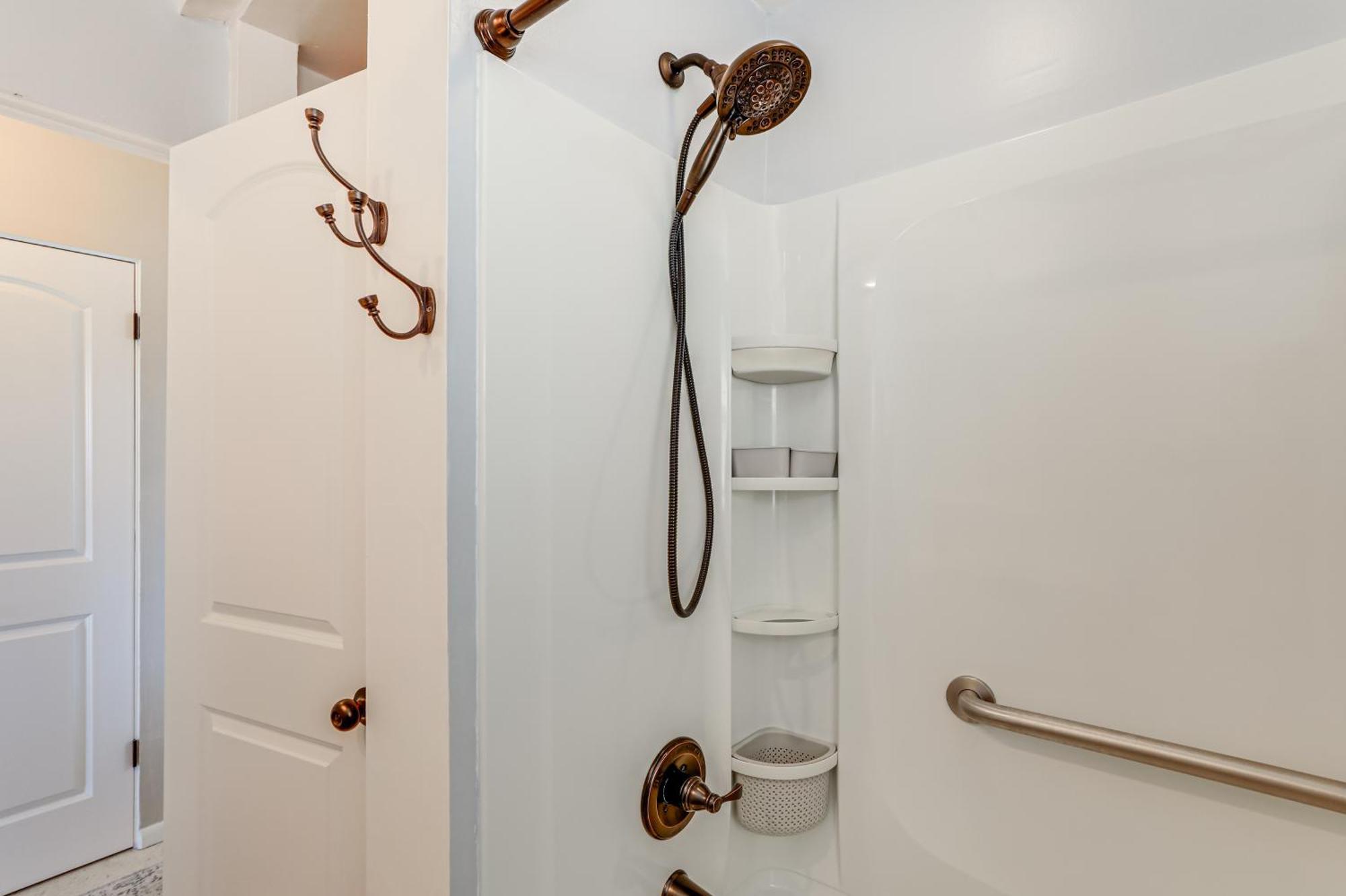 4 Mi To Historic Dtwn With Heated Pool! Ferienhaus *