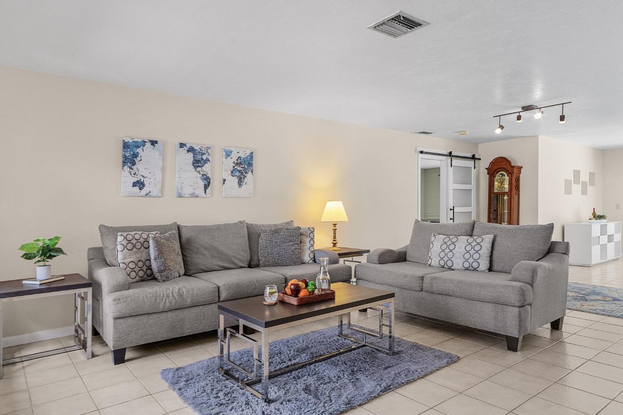 Saltwater Pool, Pet Friendly, Grill And Picnic Table - A Time For Paws - Roelens Vacations Ferienhaus *