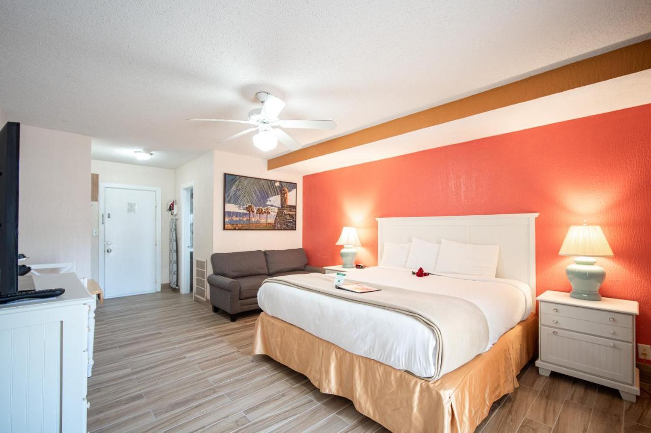 Motel Island Sun & - Venice, Florida Historic Downtown & Getaway Venice