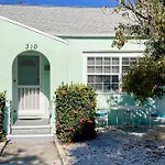 Vintage Venice Duplex - B