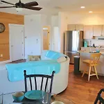 Private Venice River Guest Home