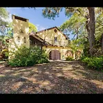 Huge In-Law Apt Beach Oasis- Private Entrance
