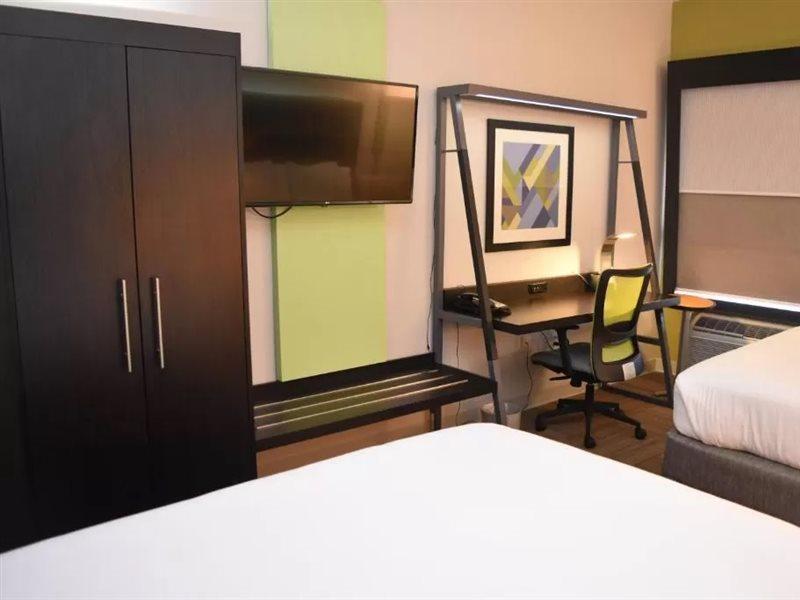 Express Venice By Ihg Hotel 2*