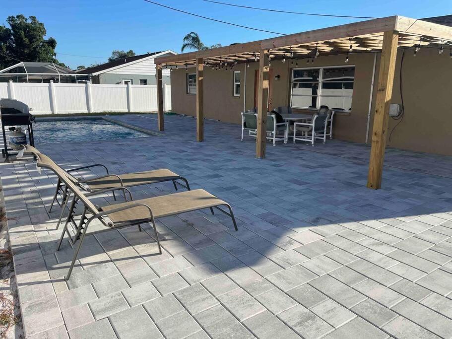Holiday home Pet Friendly 3-bedroom House, Minutes From