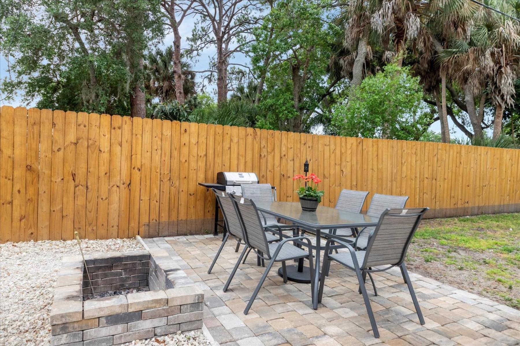 Adventure Retreat Near Beaches & Bike Path * Venice