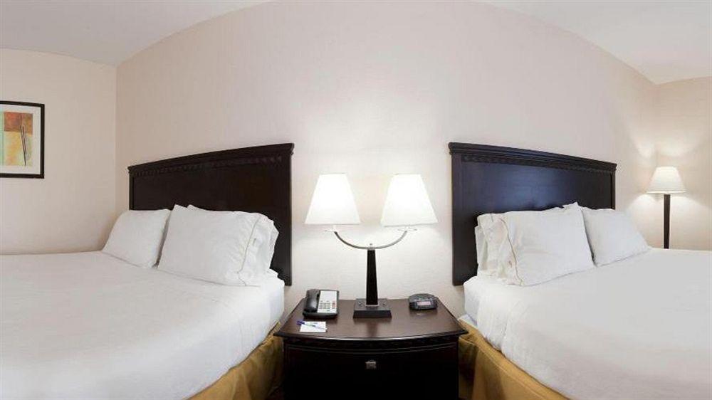 Express Venice By Ihg 2* Venice Gardens