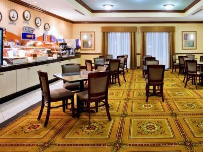 Express Venice By Ihg Hotel Venice Gardens