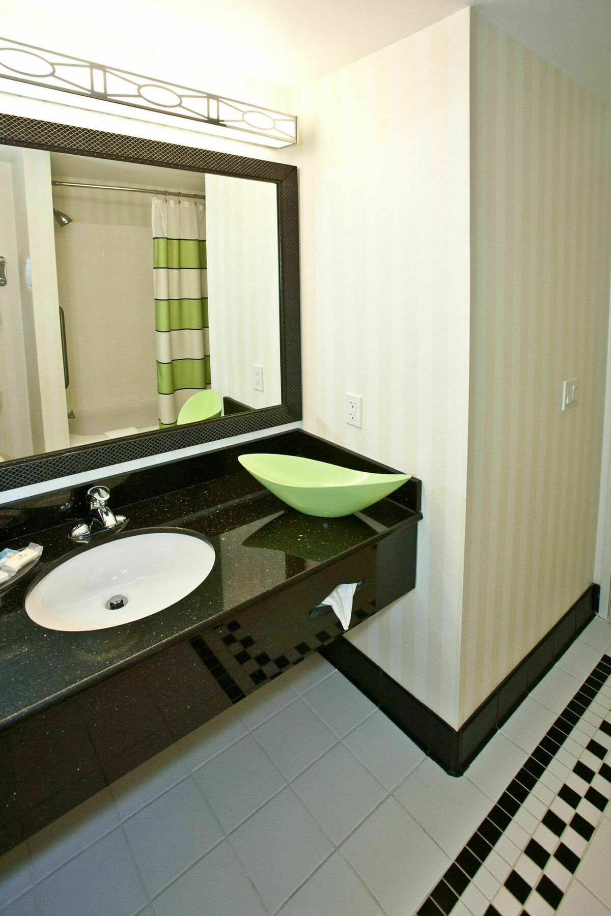 Fairfield & By Marriott Venice Hotel Venice Gardens